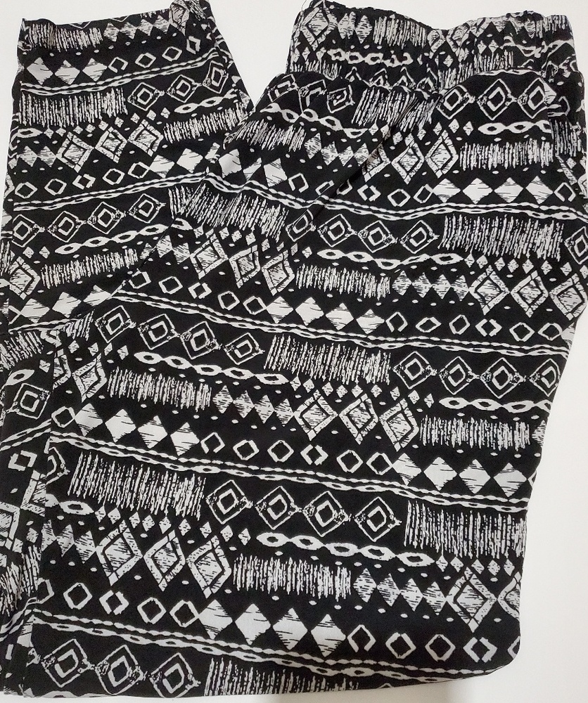 Sold.....Forever 21 plus pants